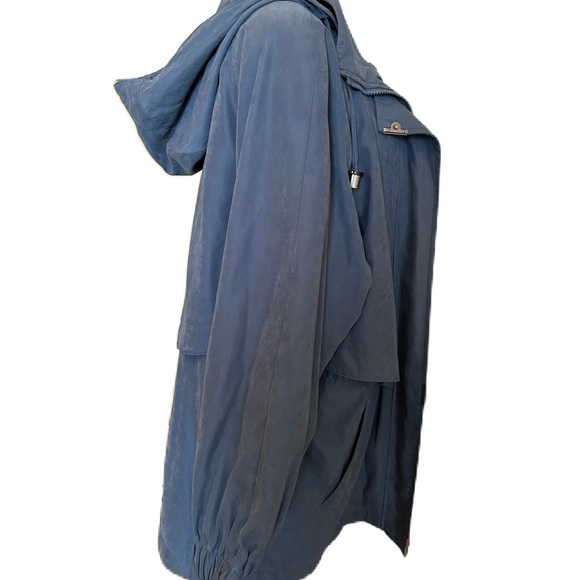 EUC Westbound Blue Rain Coat/Wind Breaker with Hood - Picture 4 of 5